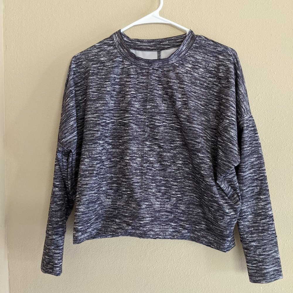 Lou & Grey Athletic Long Sleeve Crop Top